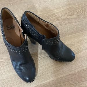 Sofft like new...worn once
Or twice. Price reduced